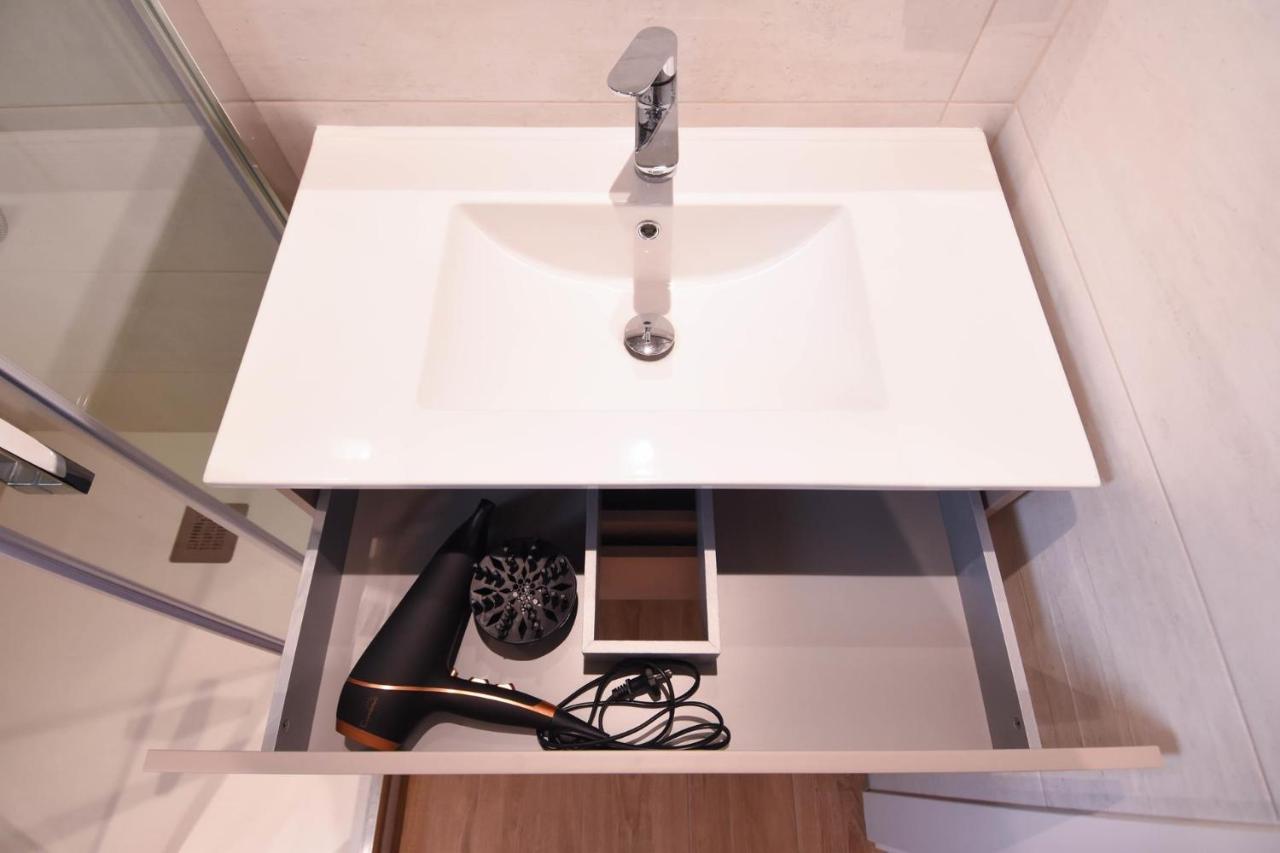 Apg Girona Carme 19 Apartment Екстериор снимка